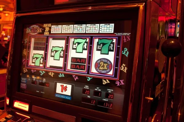 Crazy Time wheel broadcast interface on miliarslot live-dealer platform
